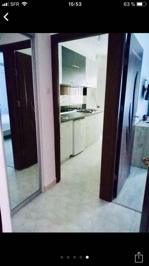 Centre Home Mazepa กาลาจิ ภายนอก รูปภาพ