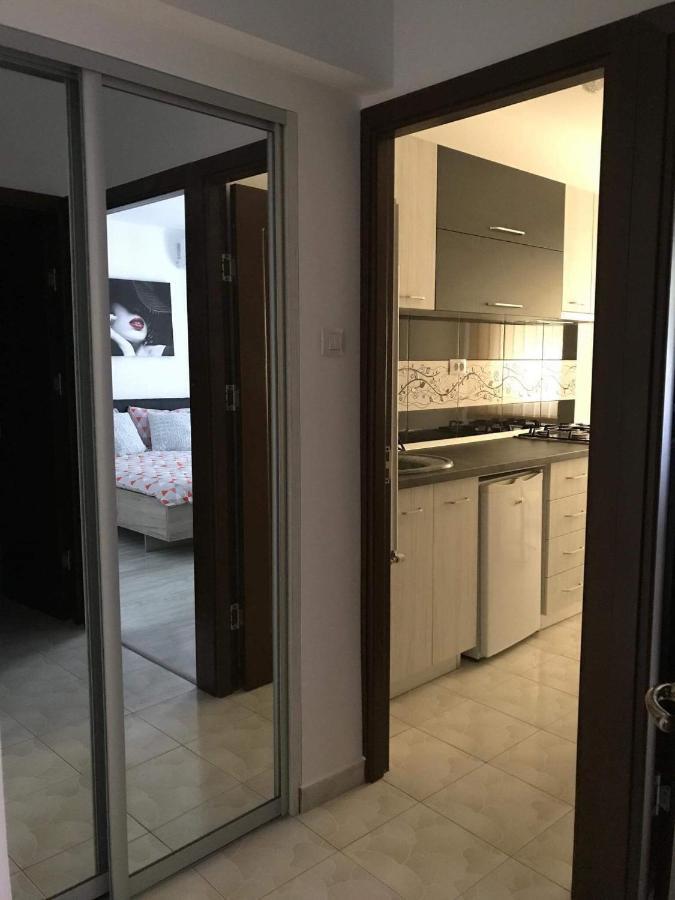 Centre Home Mazepa กาลาจิ ภายนอก รูปภาพ